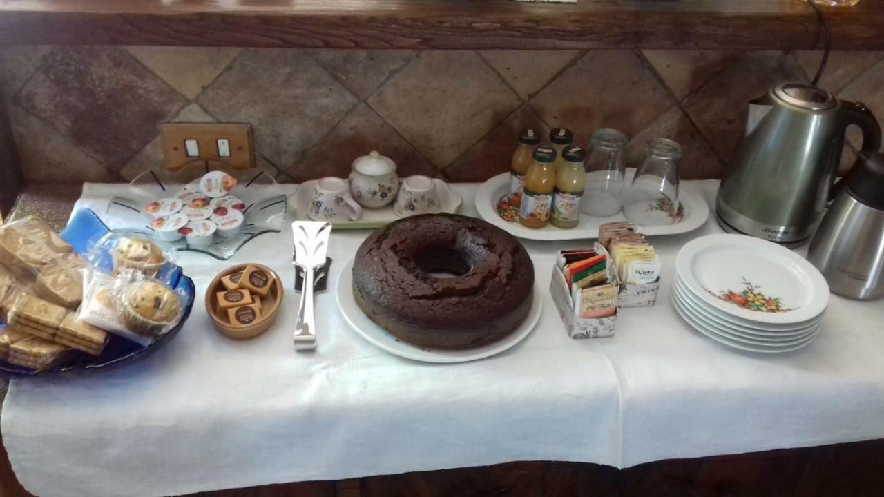 Le Coste Bed and Breakfast Veroli Buitenkant foto